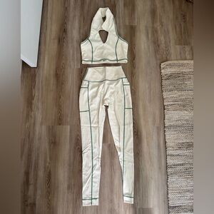 Cream and Green High-Waisted Leggings with Seam Detailing